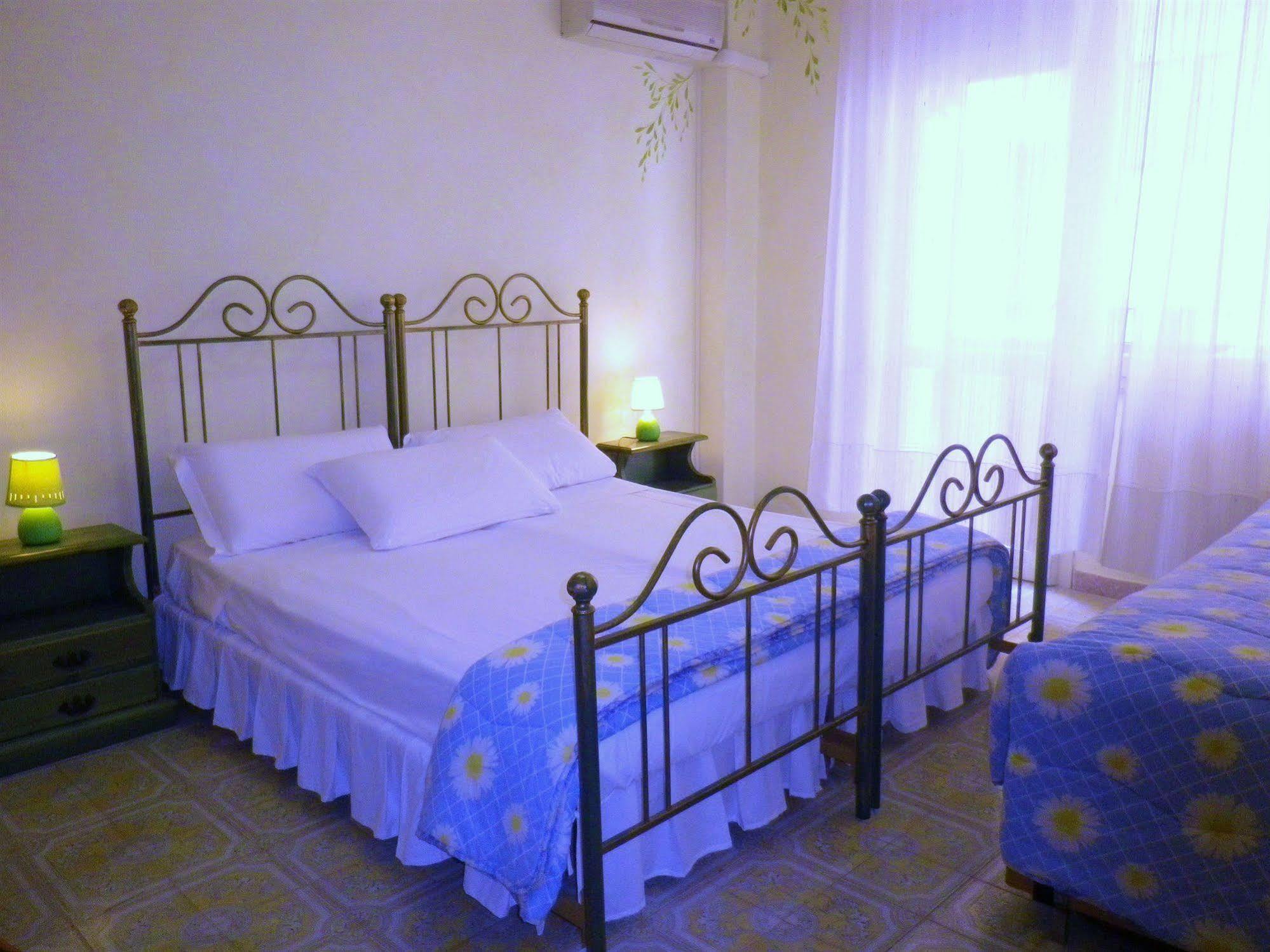 Elisart Guest House Alghero Esterno foto