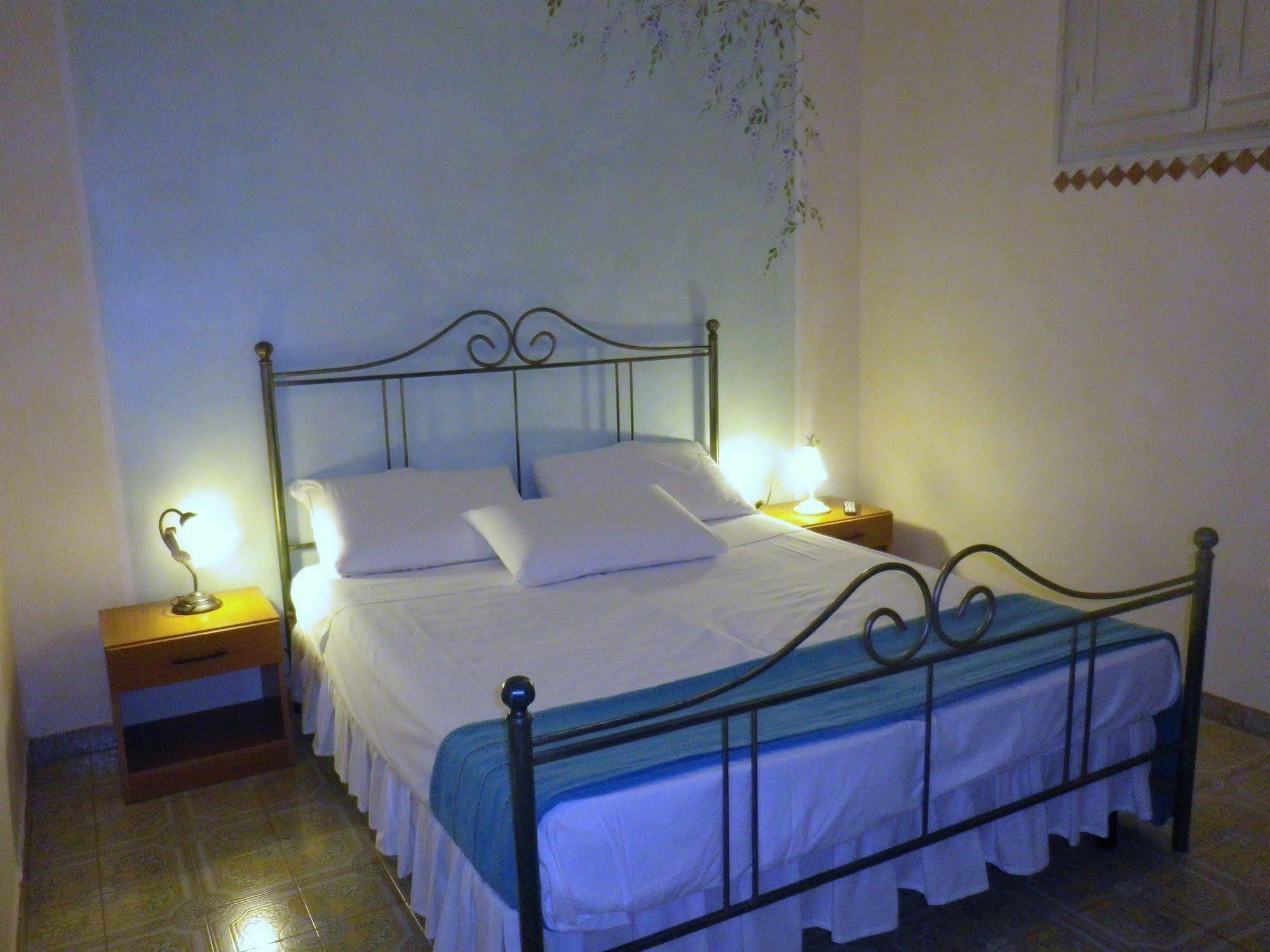 Elisart Guest House Alghero Esterno foto